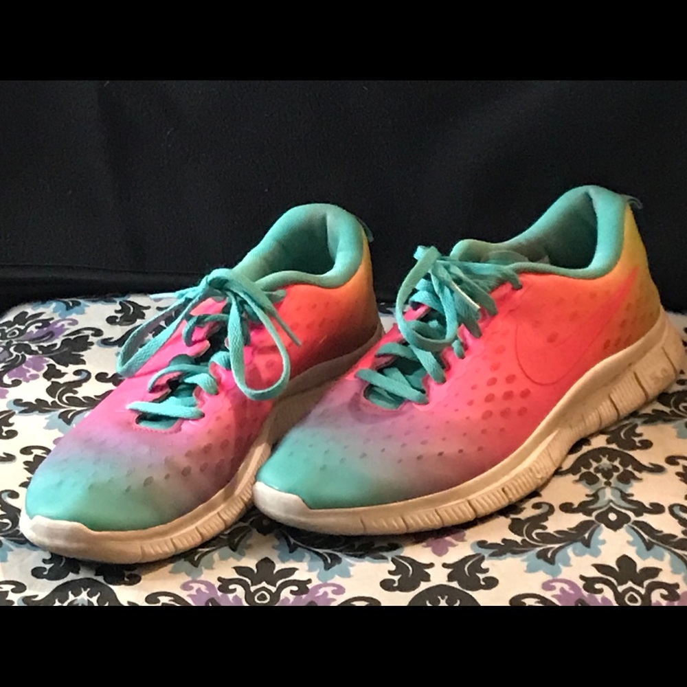 Nike Tennis Shoe